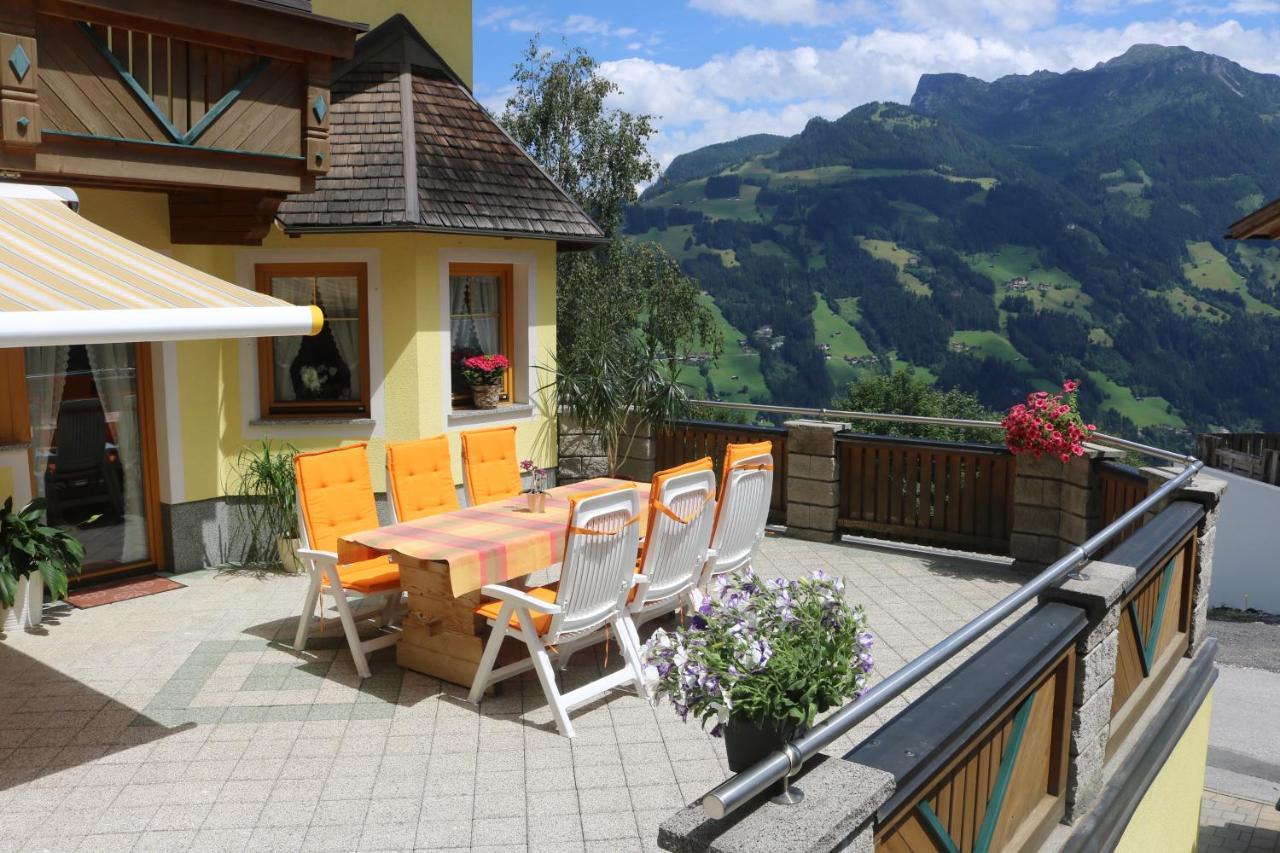 Landhaus Katharina Bis 12 Personen Mit Saunachalet Und Blick Auf Die Bergwelt Des Zillertals Хиппах Экстерьер фото
