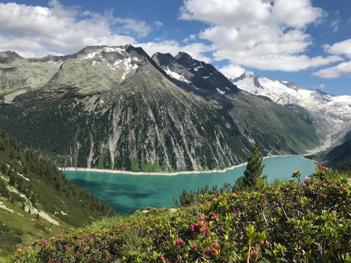 Landhaus Katharina Bis 12 Personen Mit Saunachalet Und Blick Auf Die Bergwelt Des Zillertals Хиппах Экстерьер фото