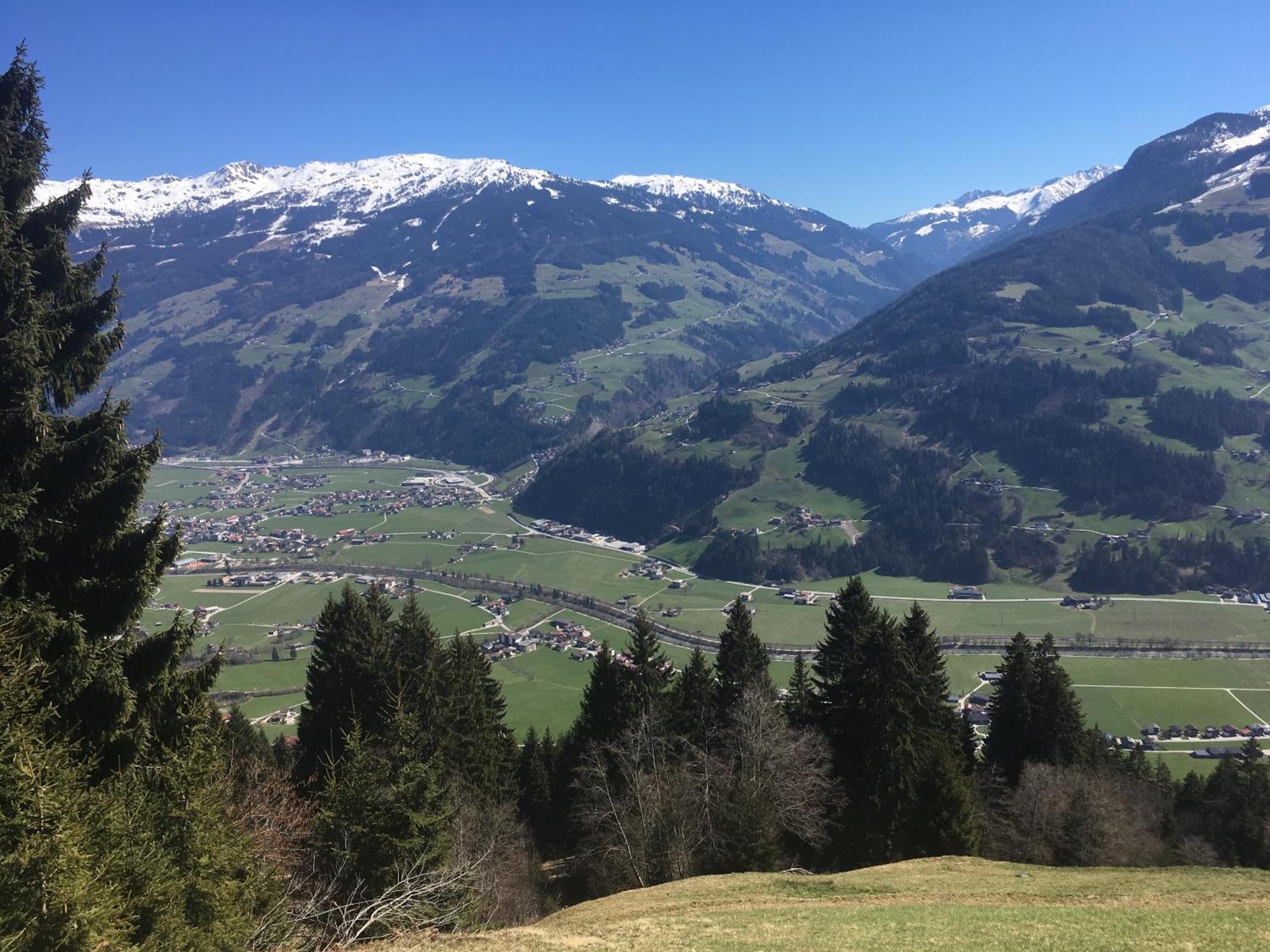 Landhaus Katharina Bis 12 Personen Mit Saunachalet Und Blick Auf Die Bergwelt Des Zillertals Хиппах Экстерьер фото
